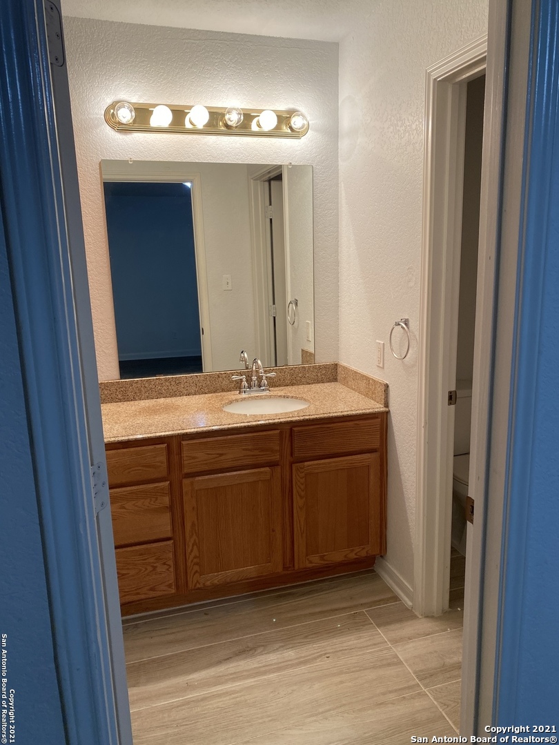 13618 Woodstone Way San Antonio TX 78233