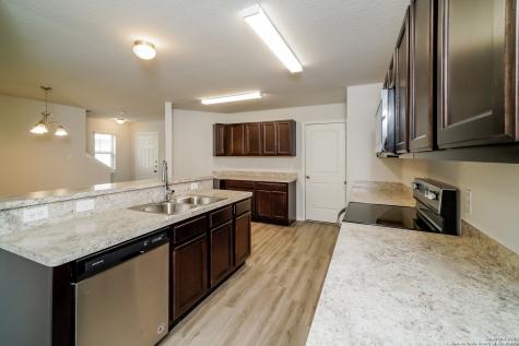 2350 Redlove San Antonio TX 78224