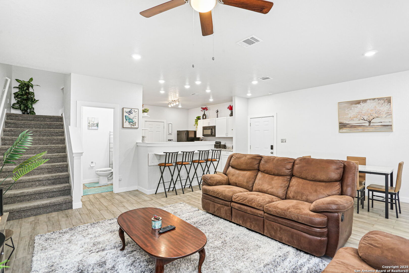4 Oak Plaza San Antonio TX 78216