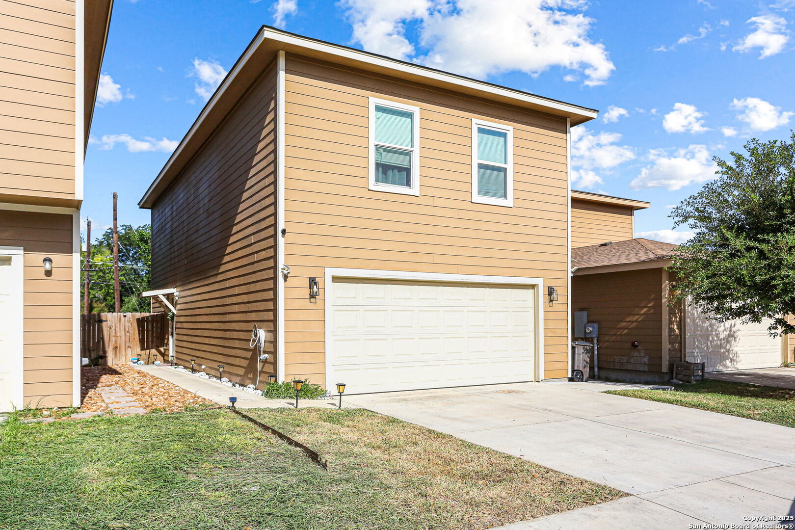 4 Oak Plaza San Antonio TX 78216