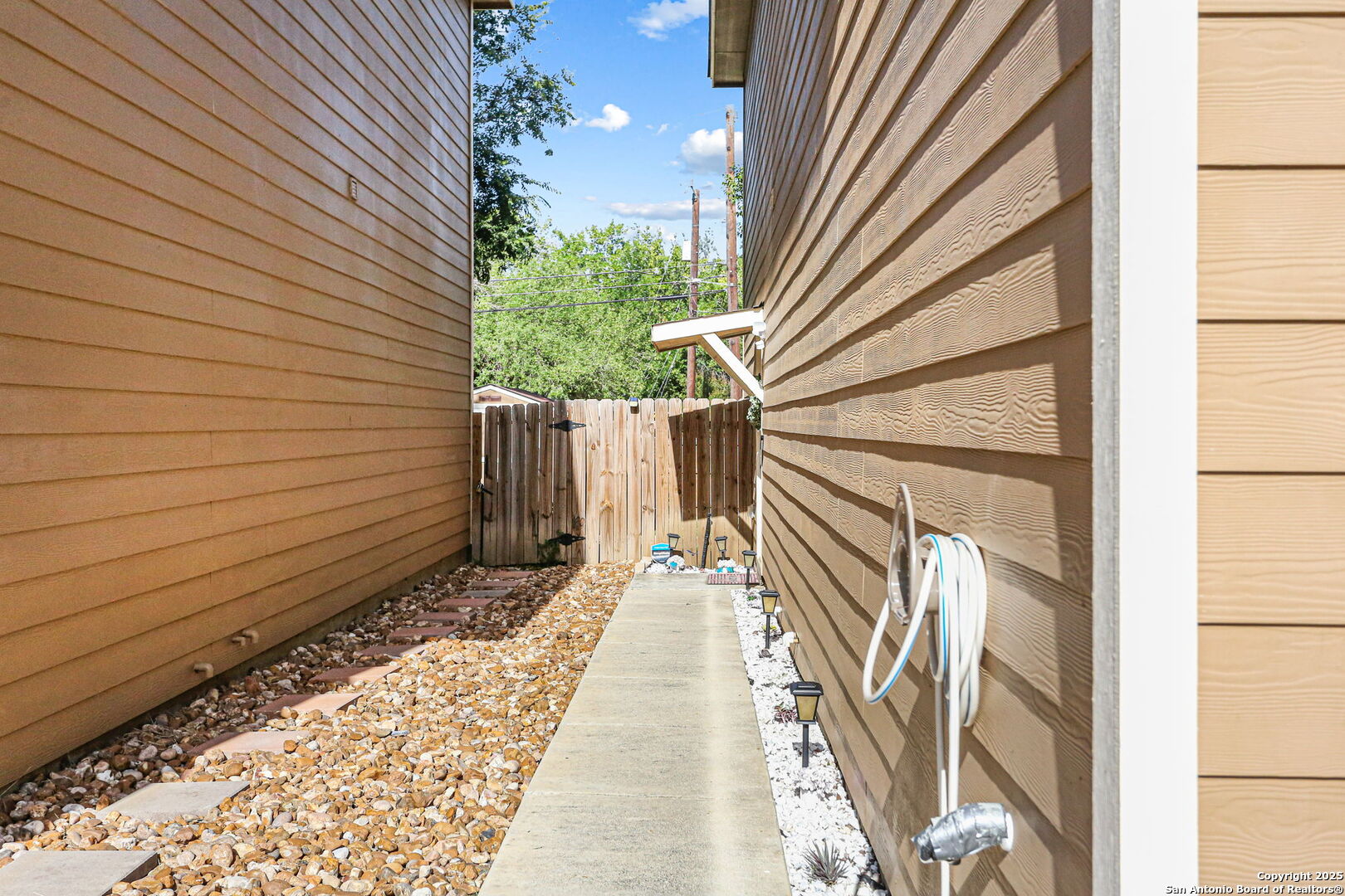 4 Oak Plaza San Antonio TX 78216