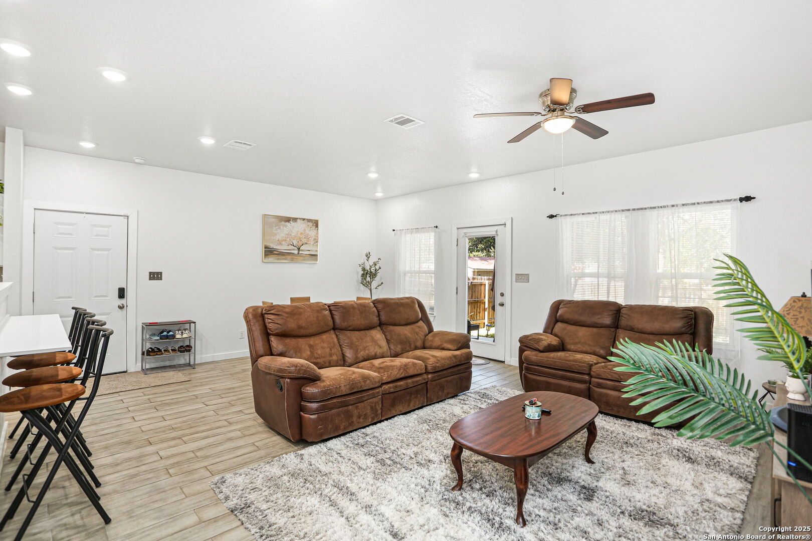 4 Oak Plaza San Antonio TX 78216