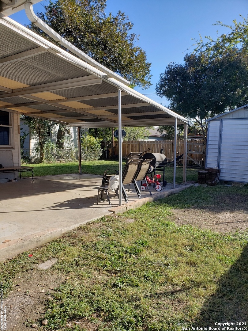 950 Santa Monica Street San Antonio TX 78201