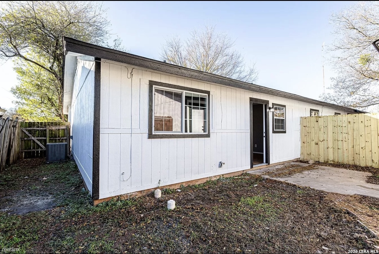 4900 E Stassney Lane Austin TX 78744