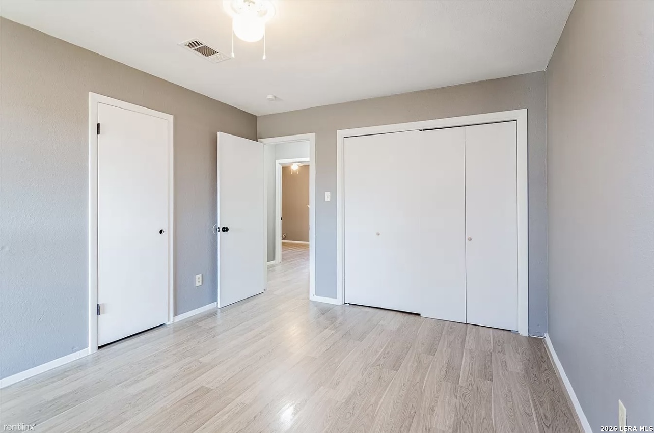 4900 E Stassney Lane Austin TX 78744