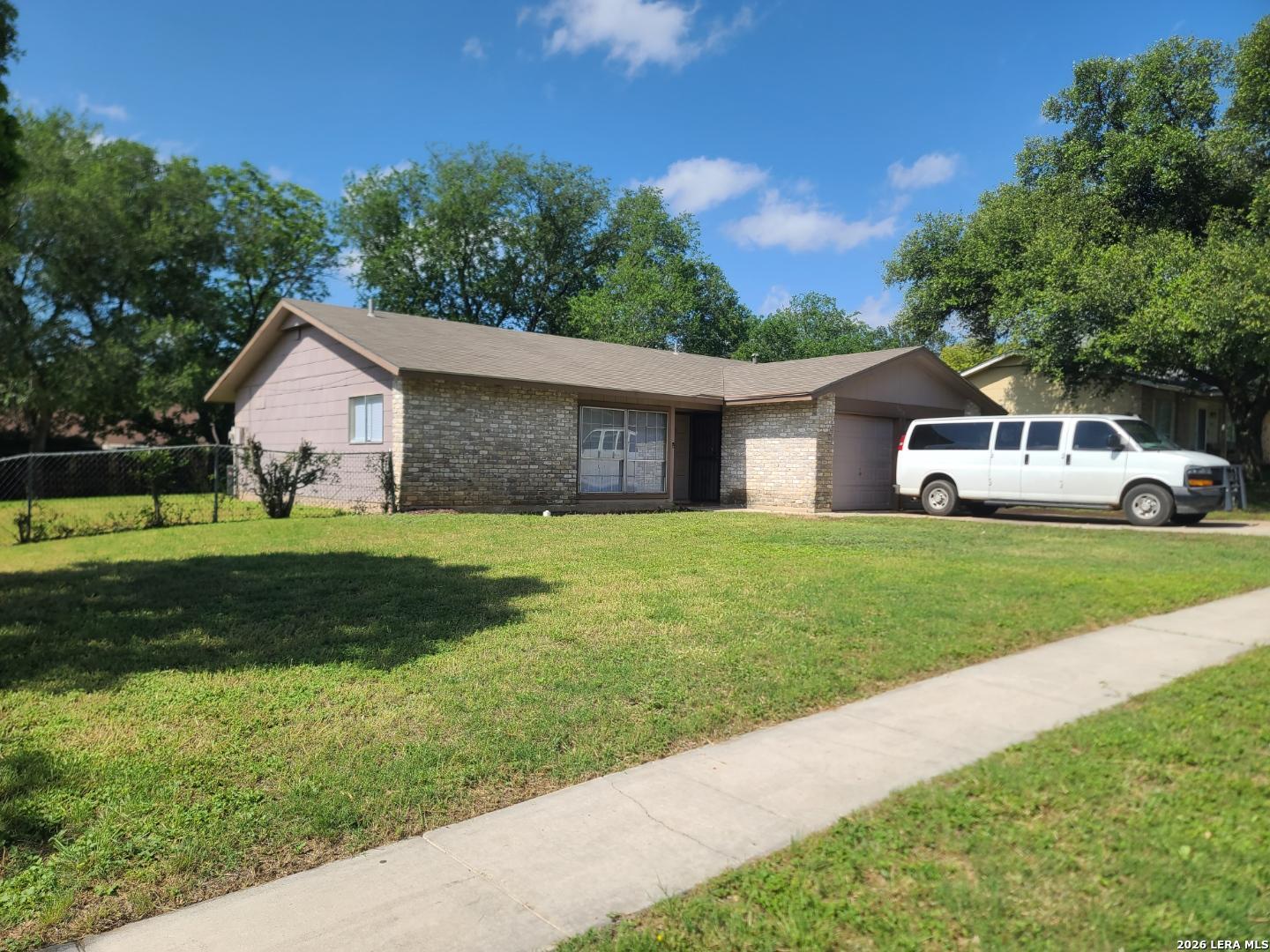 9418 Quicksilver Drive San Antonio TX 78245