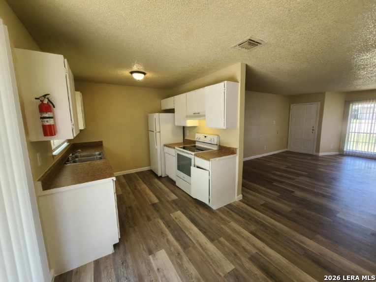 9418 Quicksilver Drive San Antonio TX 78245