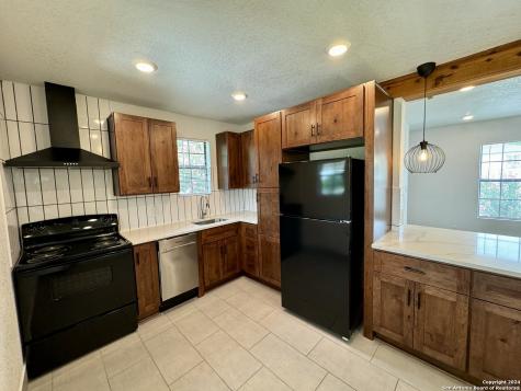 704 Fair Avenue San Antonio TX 78223