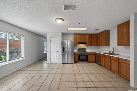 6814 Park Haven San Antonio TX 78244