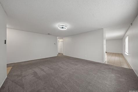 6814 Park Haven San Antonio TX 78244