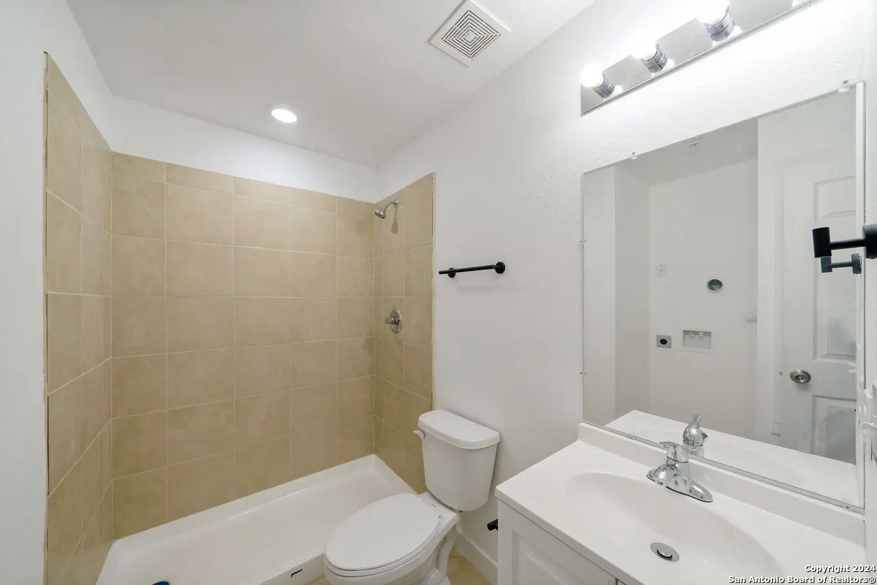 903 Canterbury San Antonio TX 78228