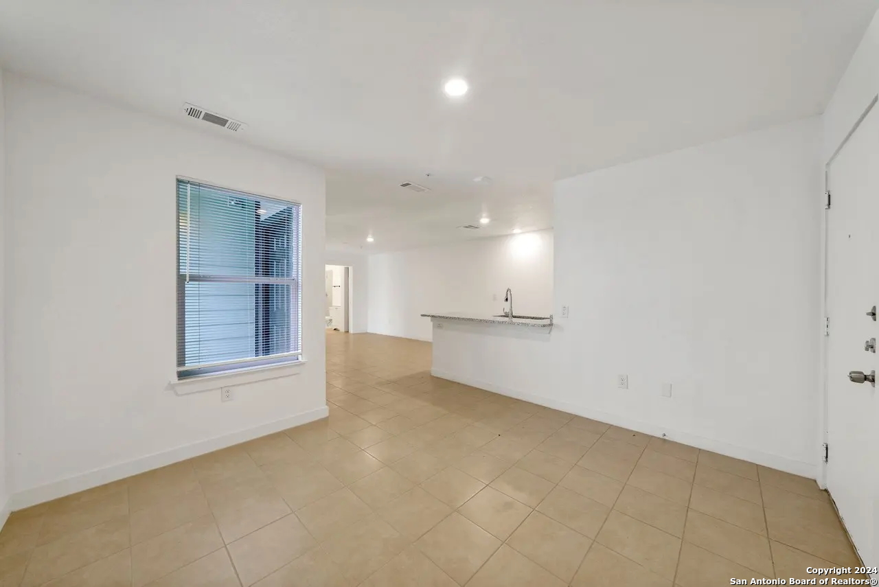 903 Canterbury San Antonio TX 78228