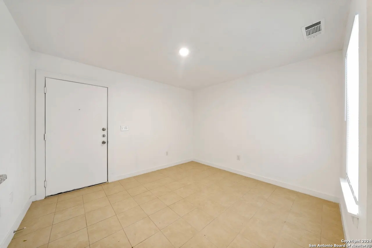 903 Canterbury San Antonio TX 78228