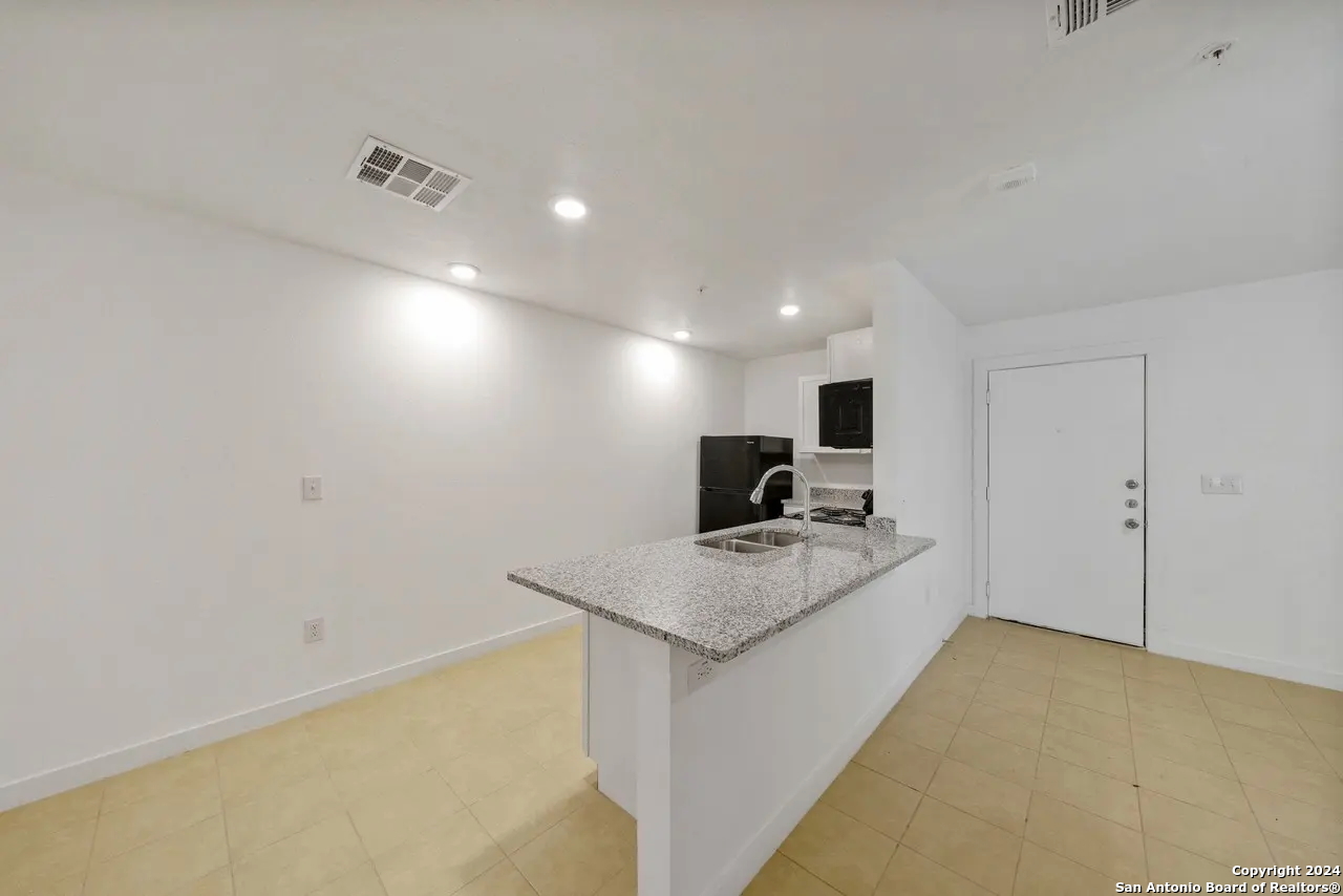 903 Canterbury San Antonio TX 78228