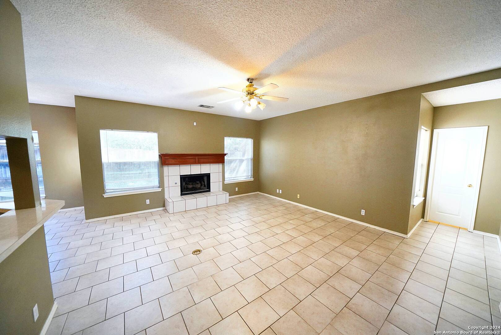 14947 Northern Dancer San Antonio TX 78248