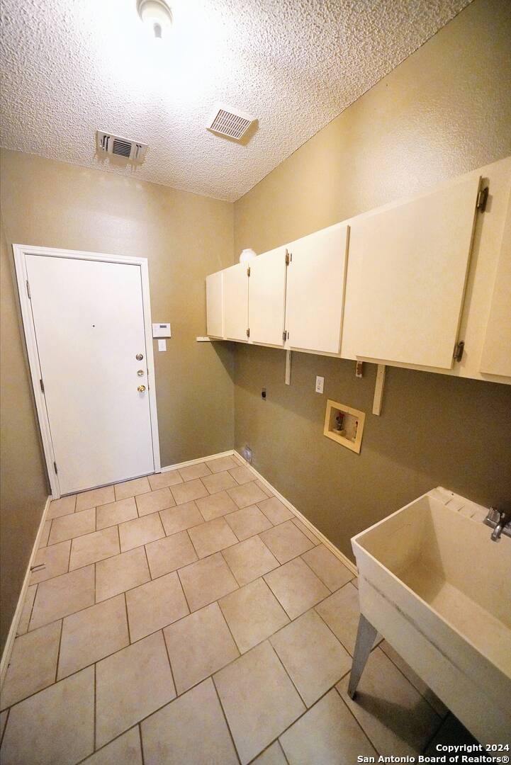 14947 Northern Dancer San Antonio TX 78248