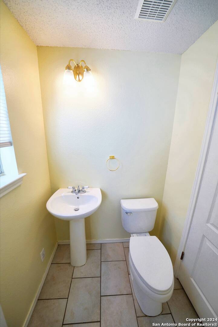 14947 Northern Dancer San Antonio TX 78248