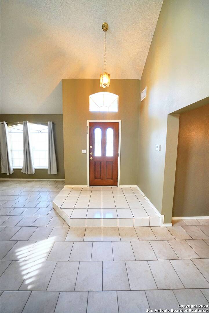 14947 Northern Dancer San Antonio TX 78248