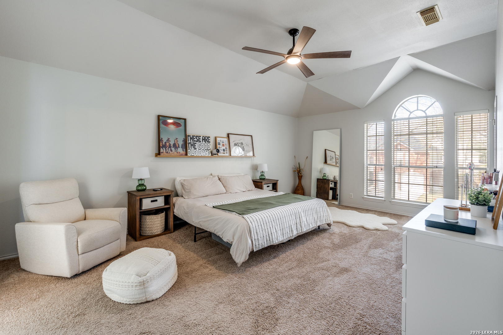1017 Silvertree Schertz TX 78154