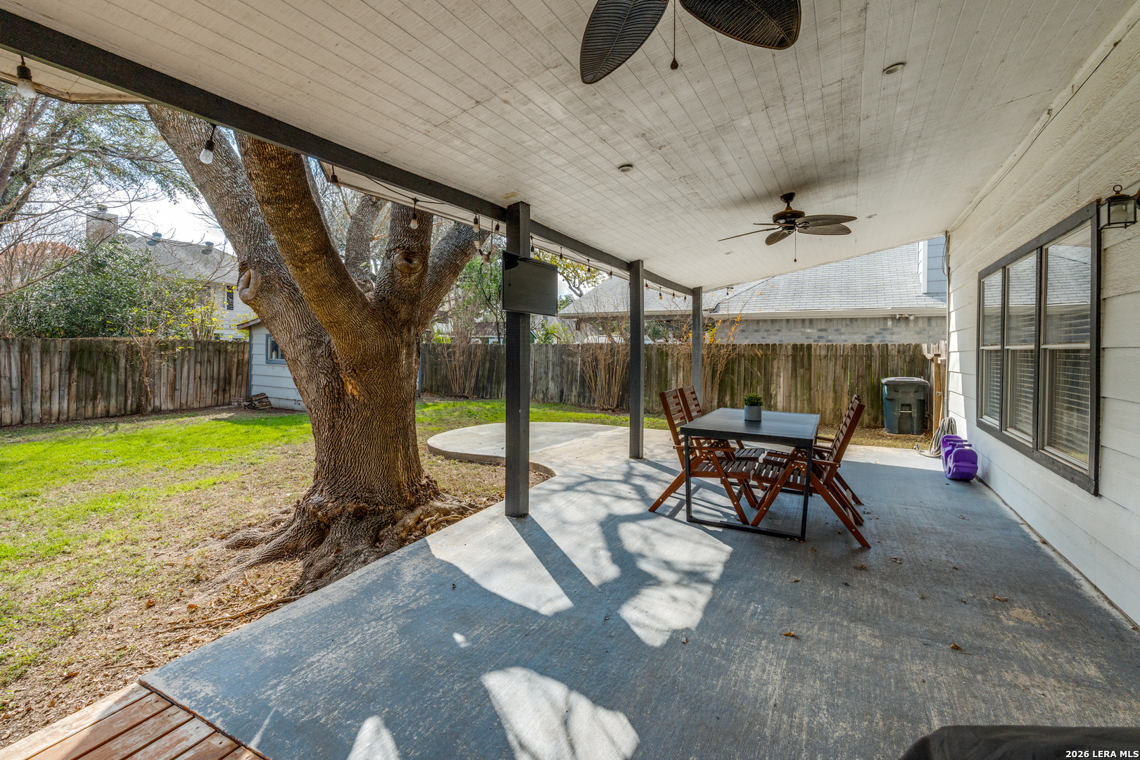 1017 Silvertree Schertz TX 78154