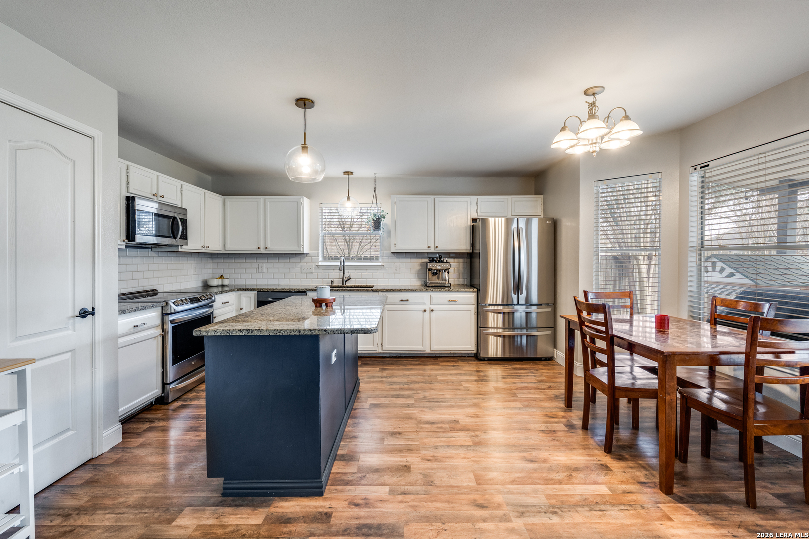 1017 Silvertree Schertz TX 78154