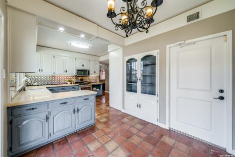 301 Wickford Way Street Castle Hills TX 78213