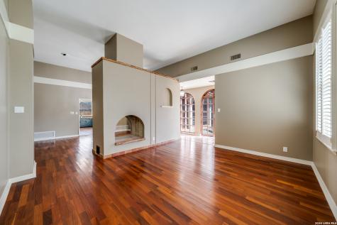 301 Wickford Way Street Castle Hills TX 78213