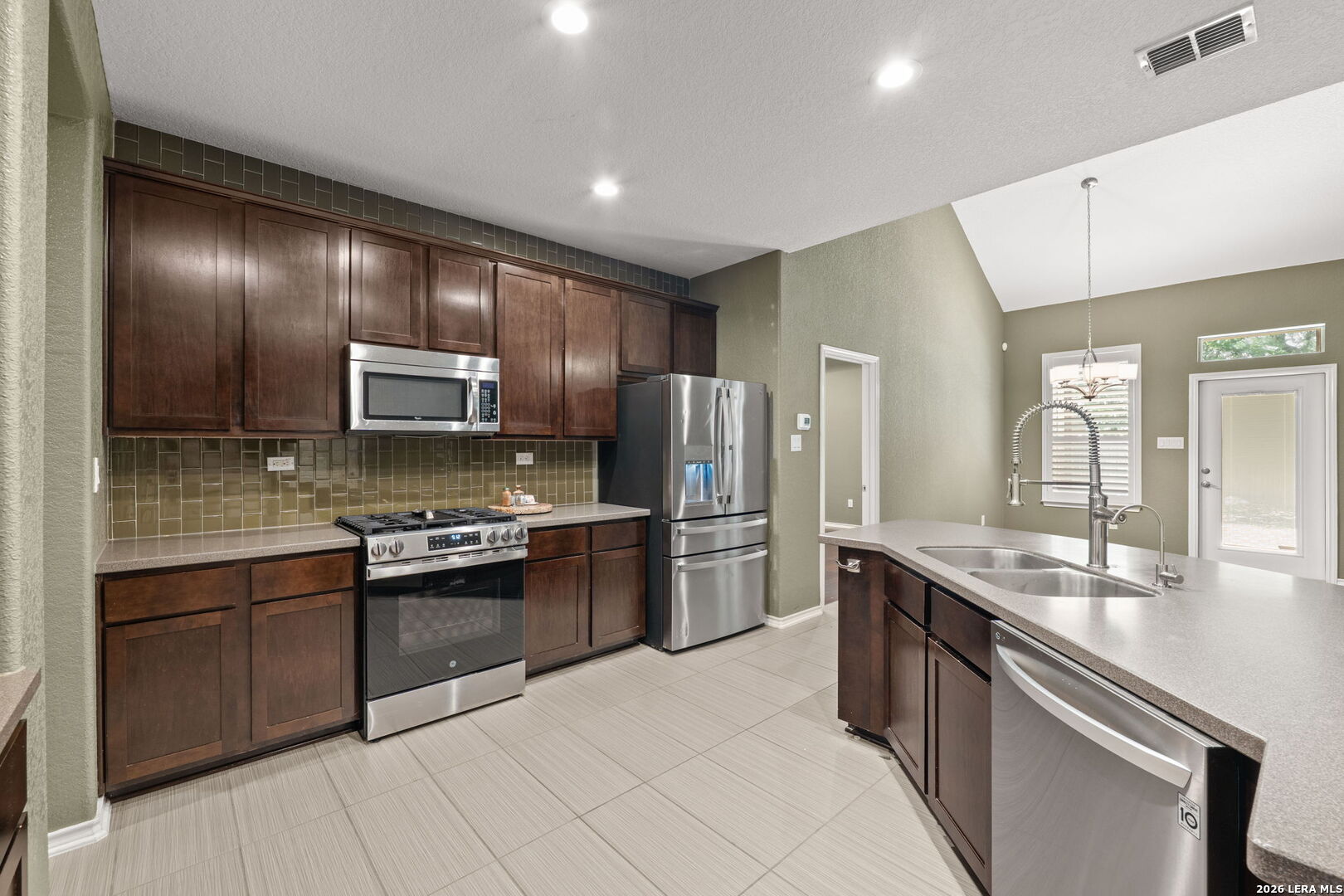 1413 Tanager Court San Antonio TX 78260