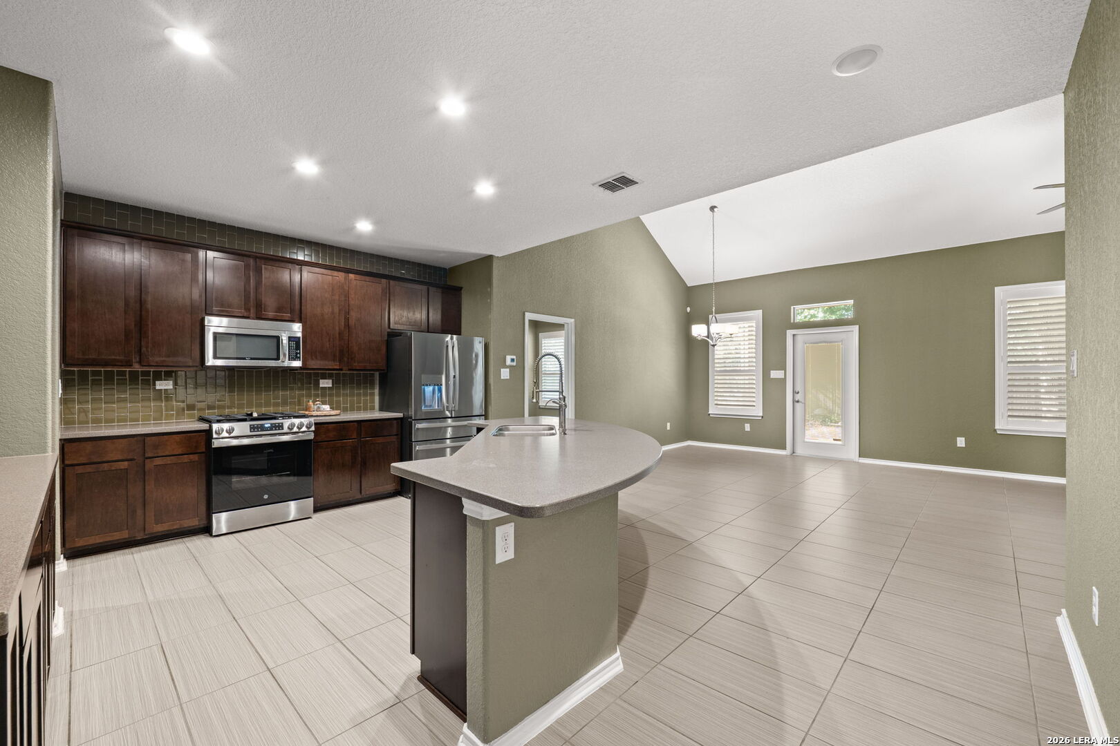 1413 Tanager Court San Antonio TX 78260