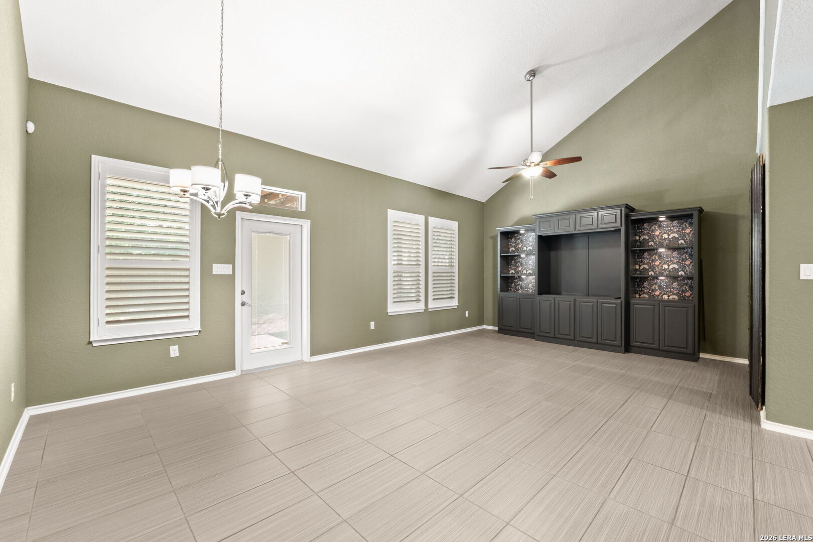 1413 Tanager Court San Antonio TX 78260