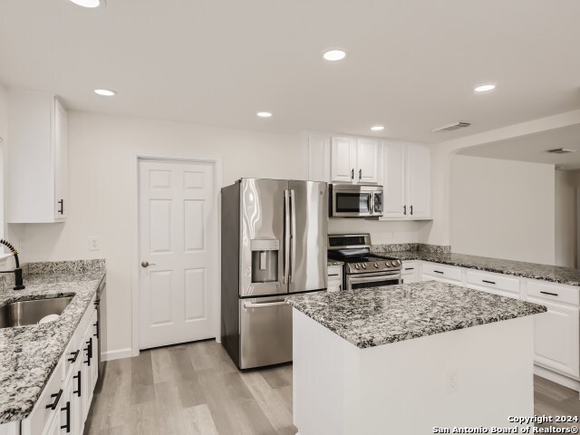 7122 Teton Ridge San Antonio TX 78233