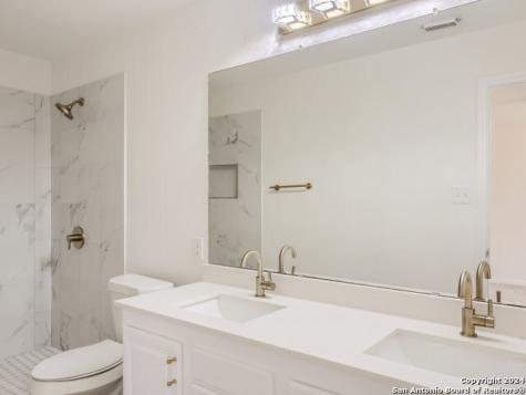 7122 Teton Ridge San Antonio TX 78233
