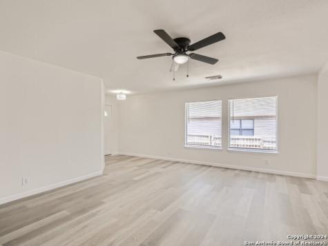 7122 Teton Ridge San Antonio TX 78233