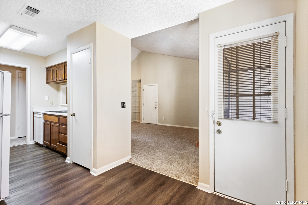 2255 Thousand Oaks San Antonio TX 78232