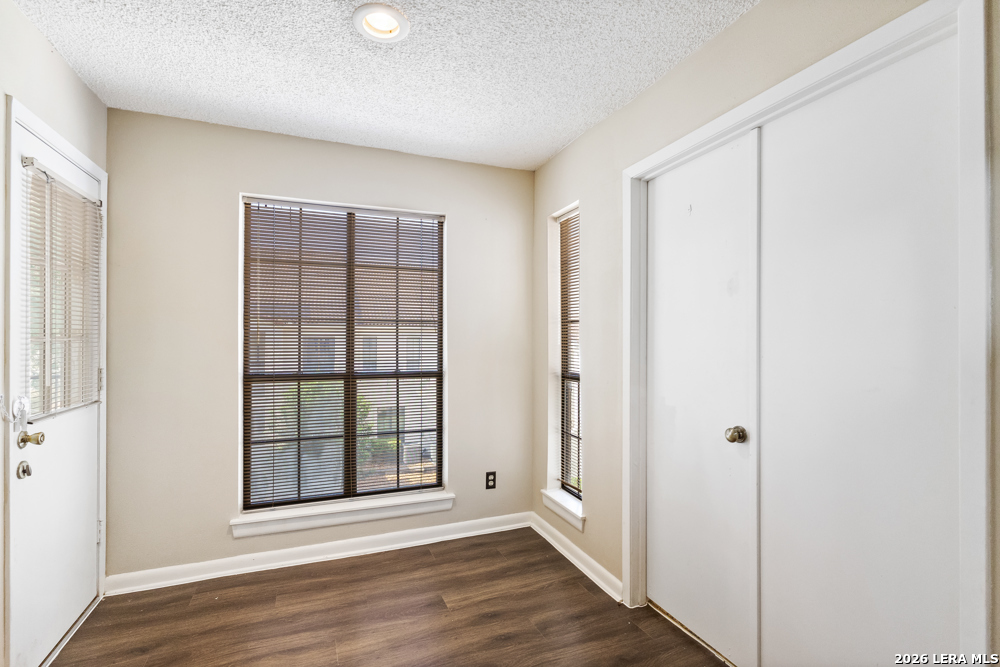 2255 Thousand Oaks San Antonio TX 78232