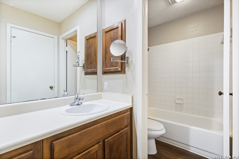 2255 Thousand Oaks San Antonio TX 78232