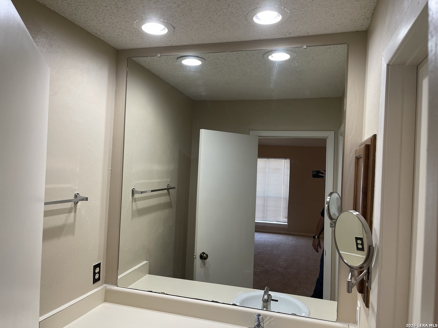 2255 Thousand Oaks San Antonio TX 78232