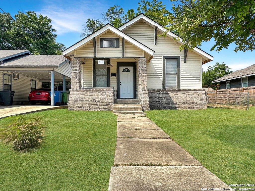 147 Saint Francis San Antonio TX 78204