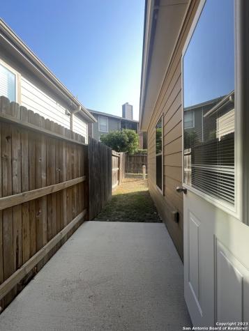 7214 Sunny Day San Antonio TX 78240