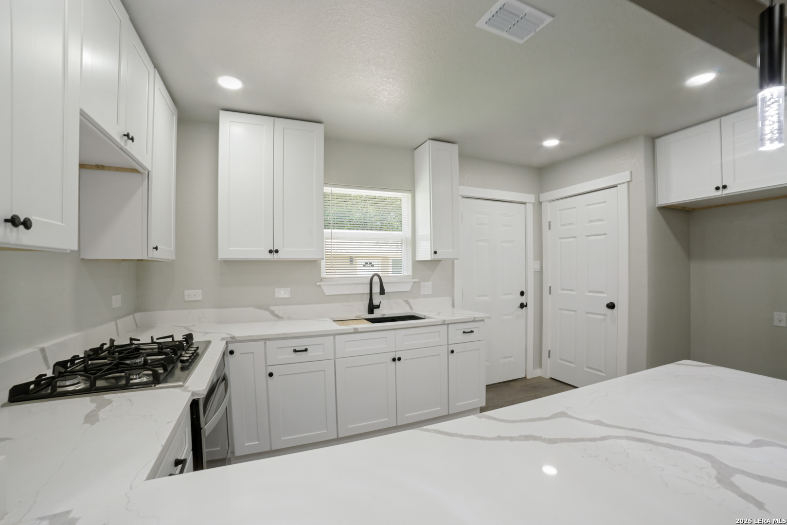 703 W Rosewood Avenue San Antonio TX 78212
