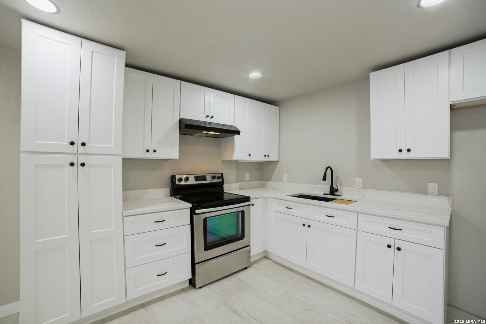 703 W Rosewood Avenue San Antonio TX 78212