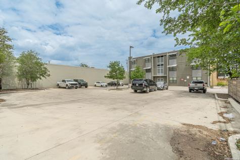711 S Frio San Antonio TX 78207