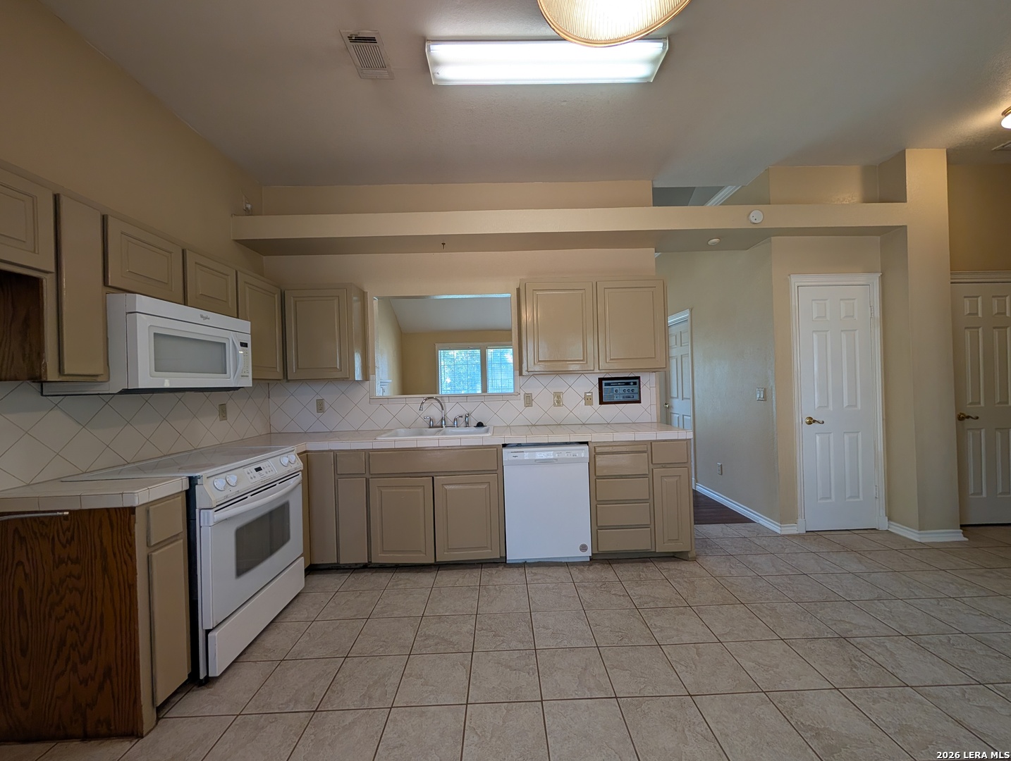 1043 Rivertree Drive New Braunfels TX 78130