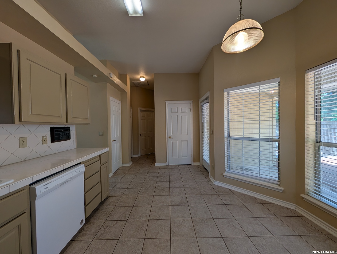 1043 Rivertree Drive New Braunfels TX 78130