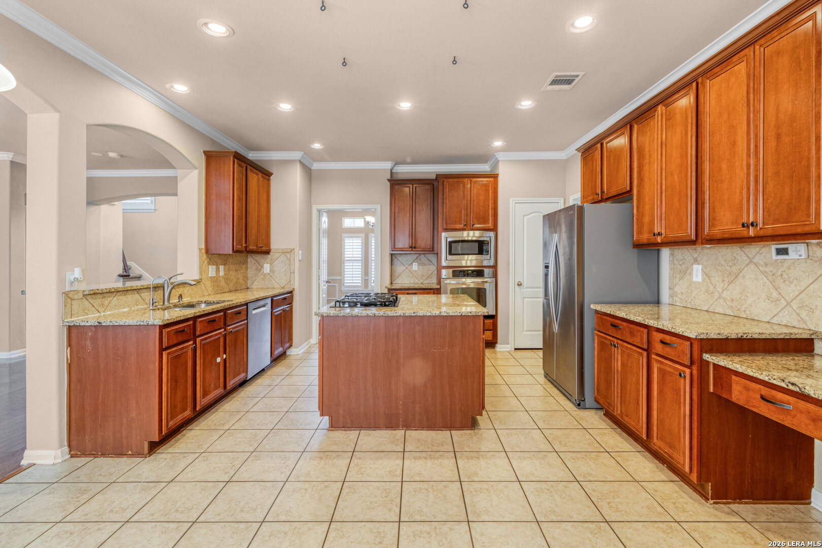 8707 Roswell Ridge Helotes TX 78023