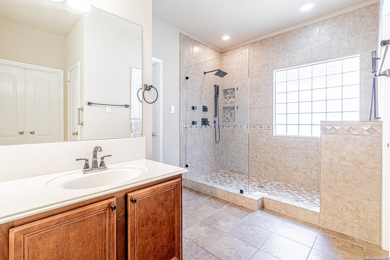 8707 Roswell Ridge Helotes TX 78023
