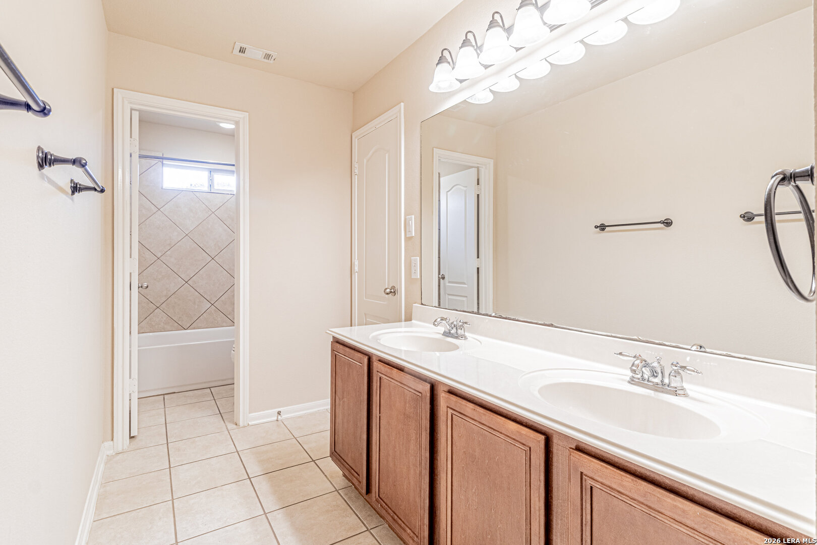 8707 Roswell Ridge Helotes TX 78023