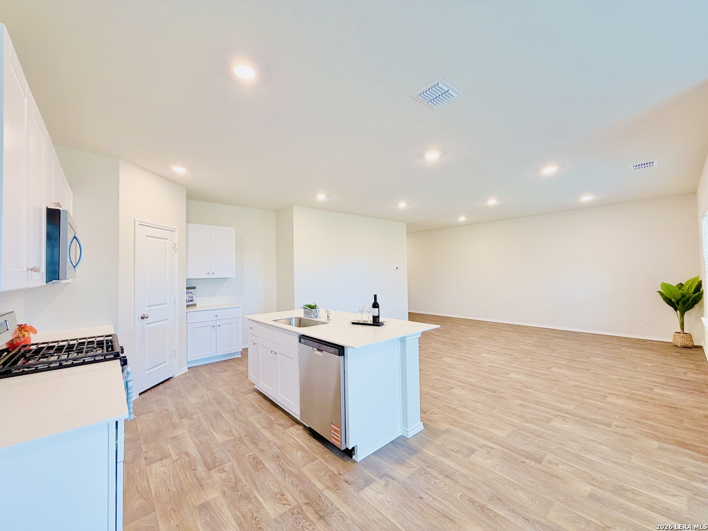 5040 Pitch Mark San Antonio TX 78261