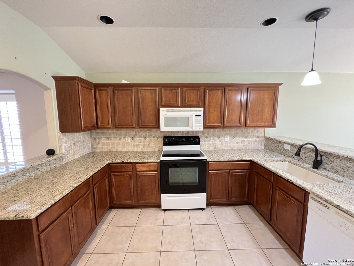 1303 Bluff Forest San Antonio TX 78248