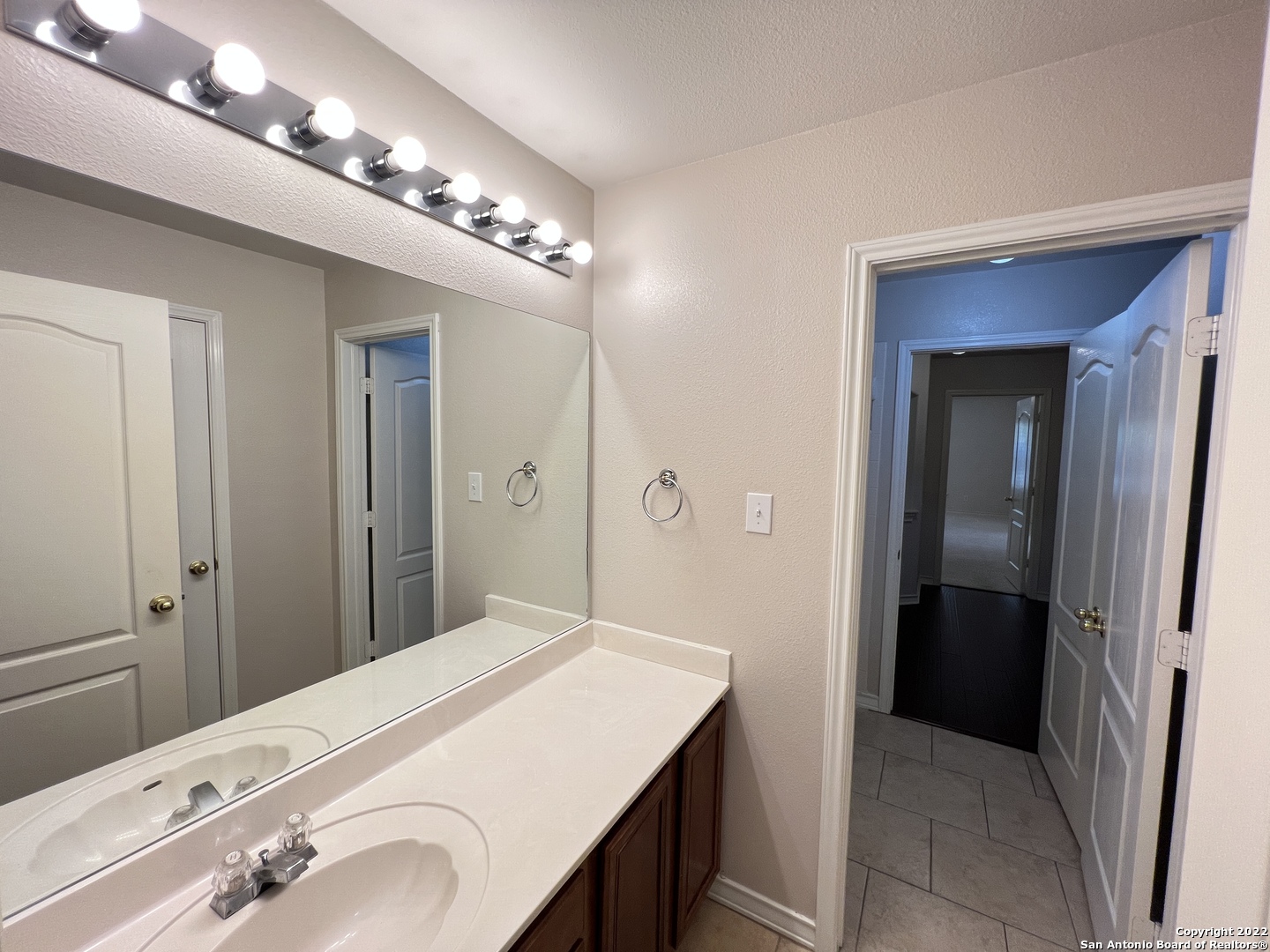 1303 Bluff Forest San Antonio TX 78248